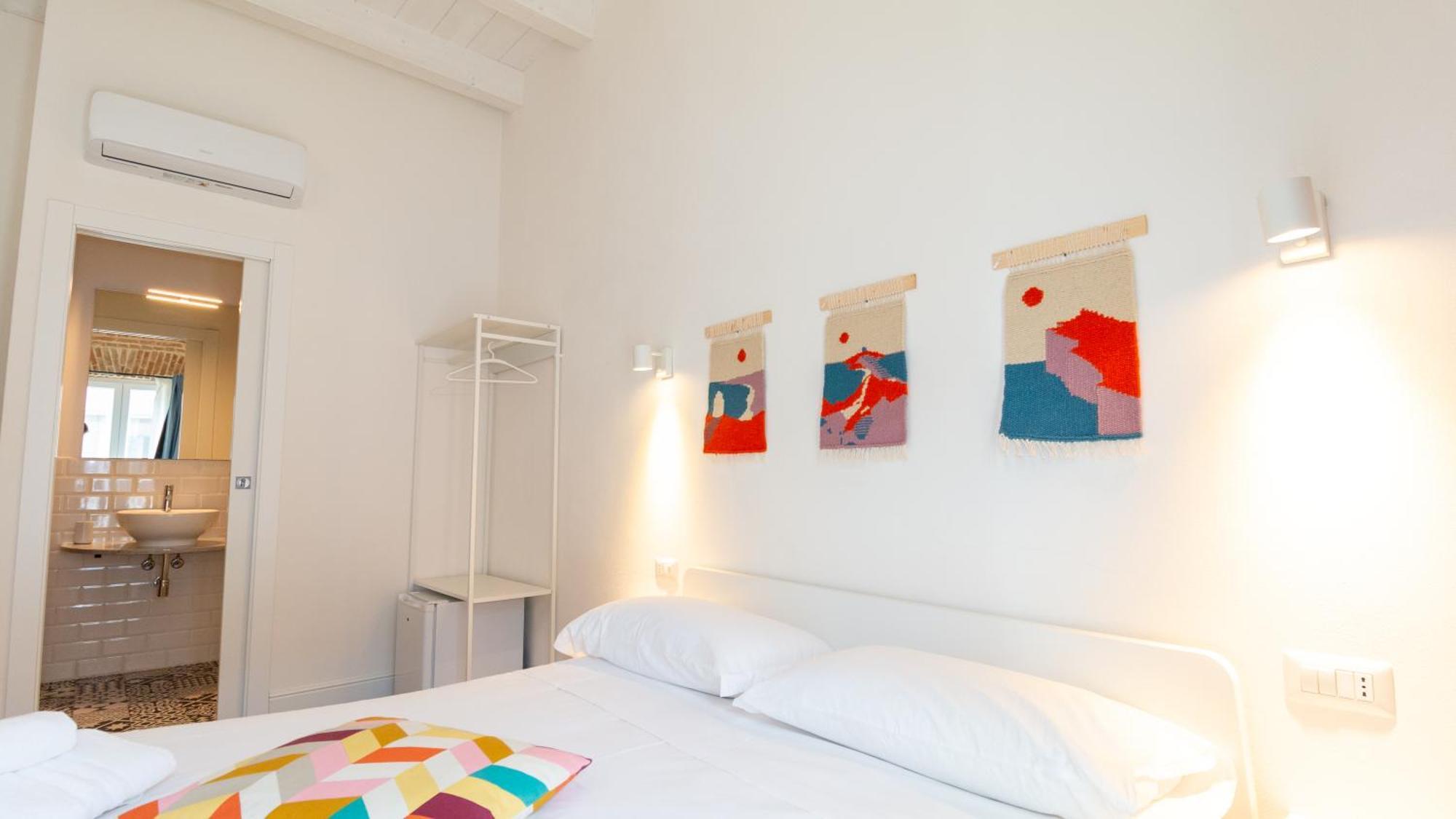 Ceramic Rooms Ористано Екстер'єр фото